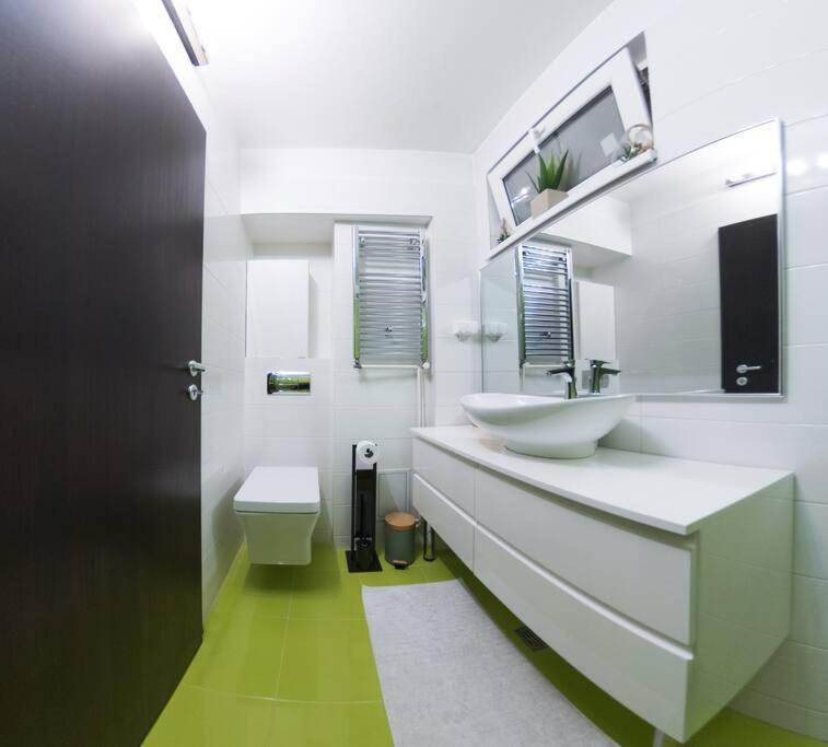 Apartamento Central Oasis Bucarest Exterior foto